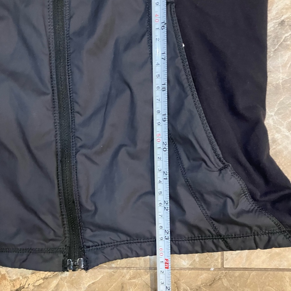 Lululemon Run wind runner black soft shell jacket… - image 4